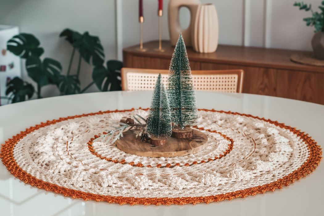 Shining Table Centerpiece