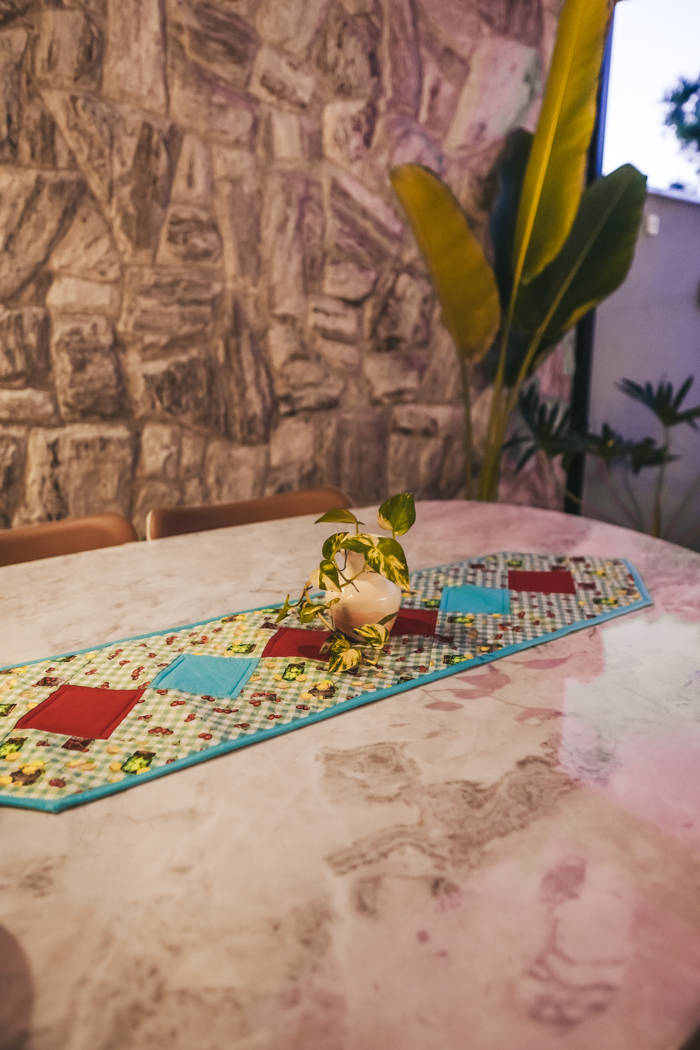 Trilho de Mesa Cerejas e Geleia