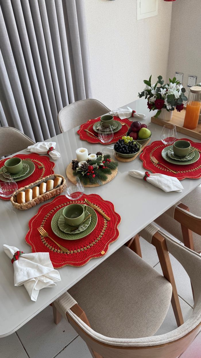 Aurora Placemat and Napkin Holder